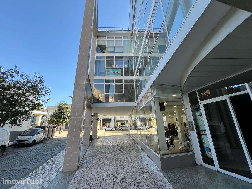 Escritório no centro da cidade - Grande imagem: 3/9