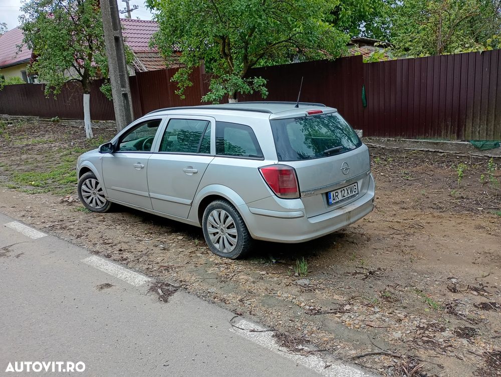 Dezmembrez Opel Astra h  motor 1.7diesel - 2