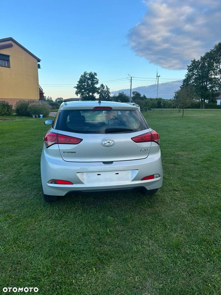 Hyundai i20 1.2 GO - 8