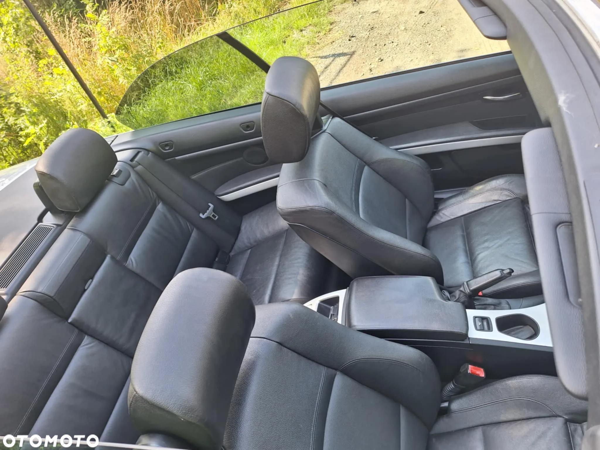 BMW Seria 3 320i Cabrio - 14