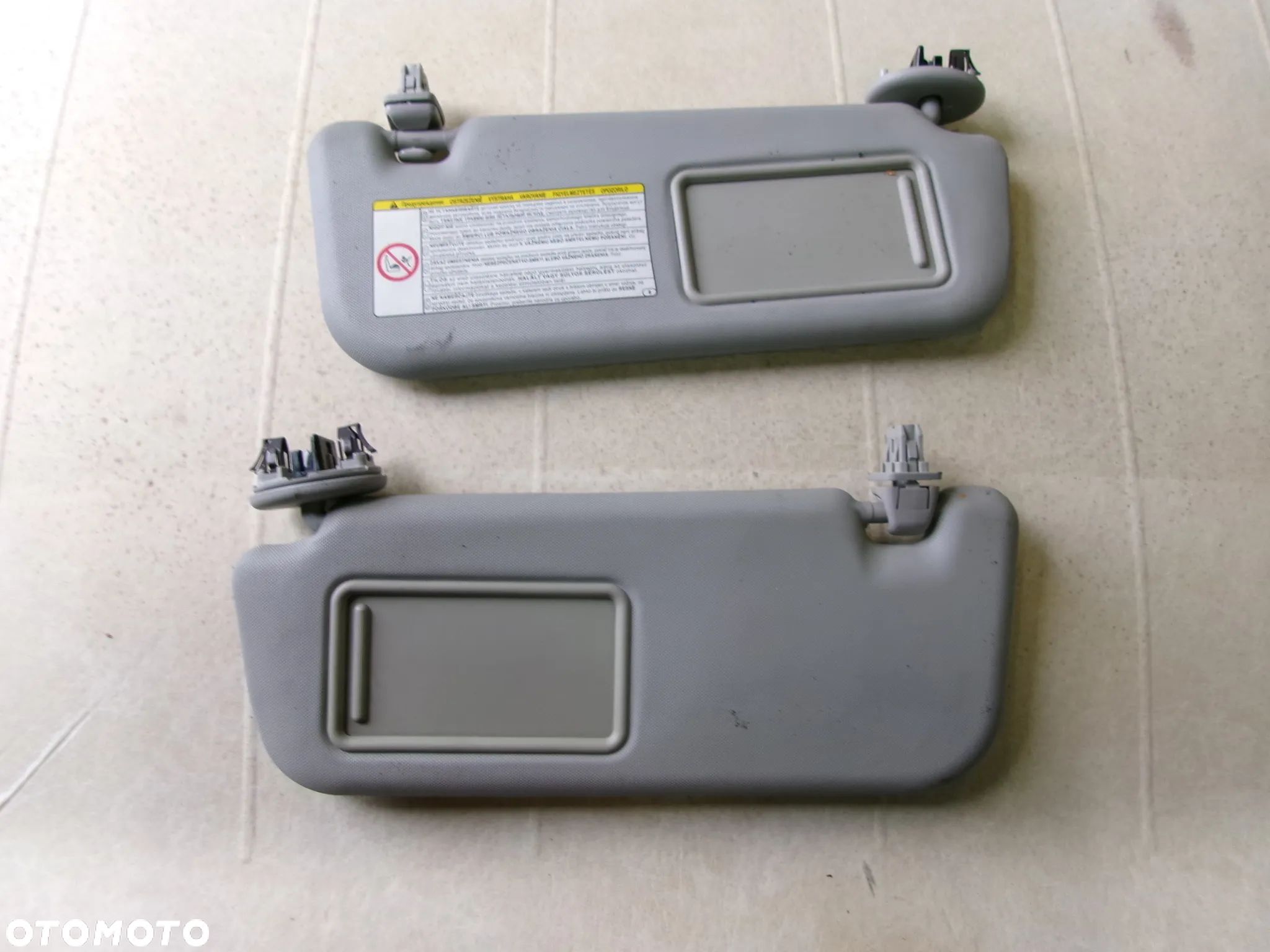OSŁONA PRZECIWSŁONECZNA DASZEK TOYOTA AVENSIS T27  09-18 - 1