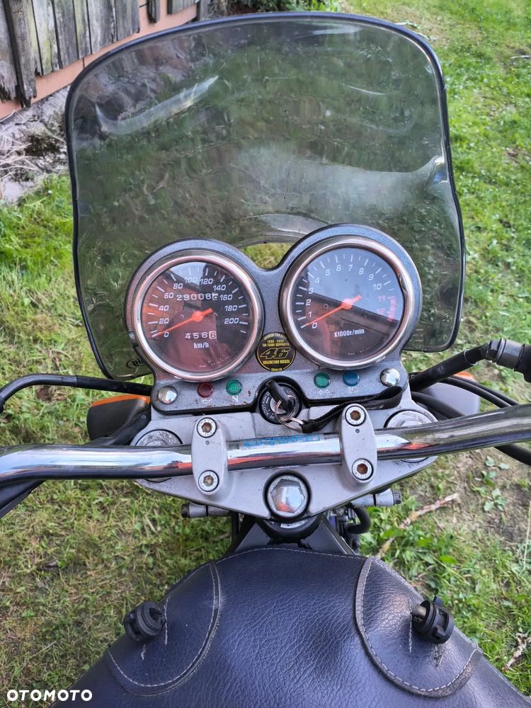 Suzuki GS - 3