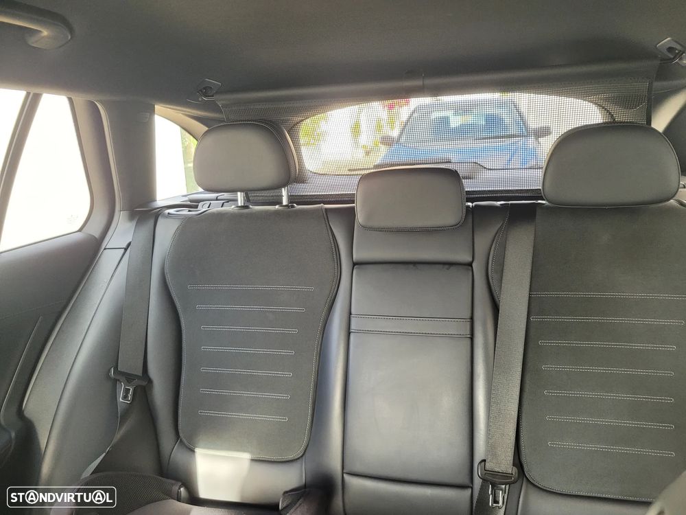 Mercedes-Benz C 300 d AMG Line - 15