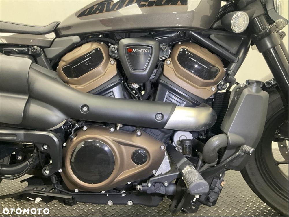 Harley-Davidson Sportster - 5