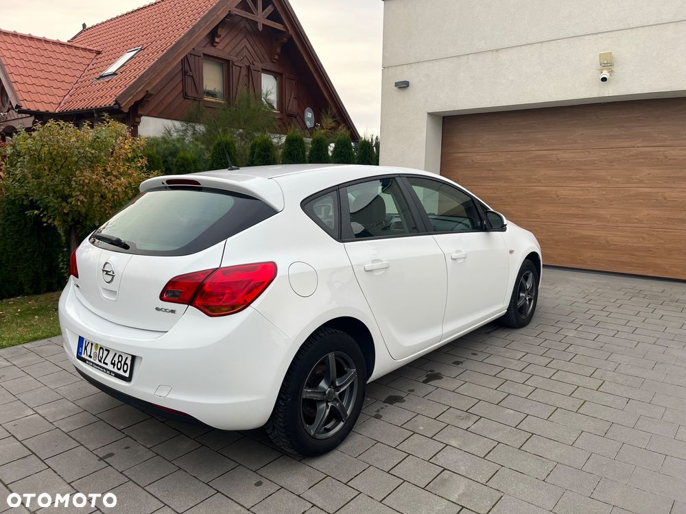 Opel Astra 1.4 - 4