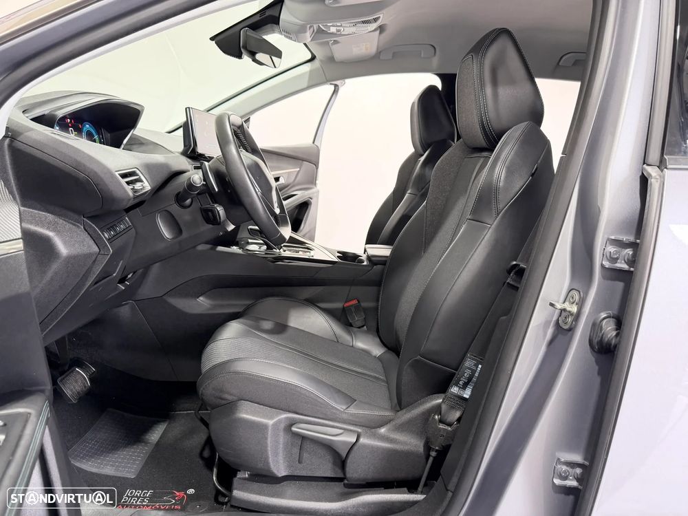 Peugeot 3008 1.6 Hybrid Allure e-EAT8 - 36