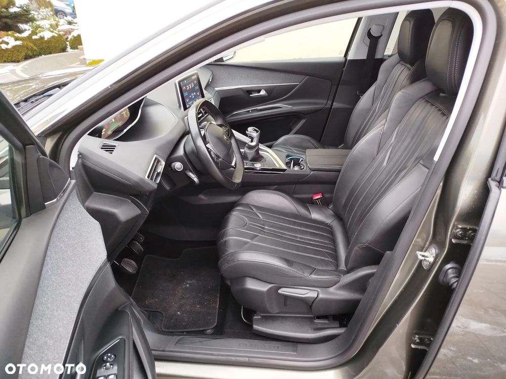 Peugeot 5008 BlueHDi 150 Allure - 13