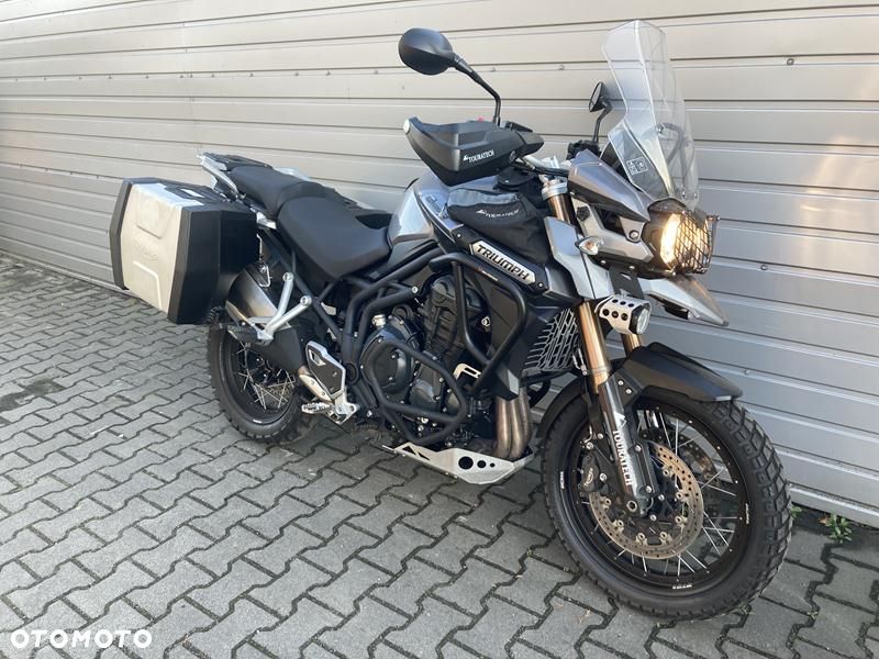 Triumph Tiger - 9