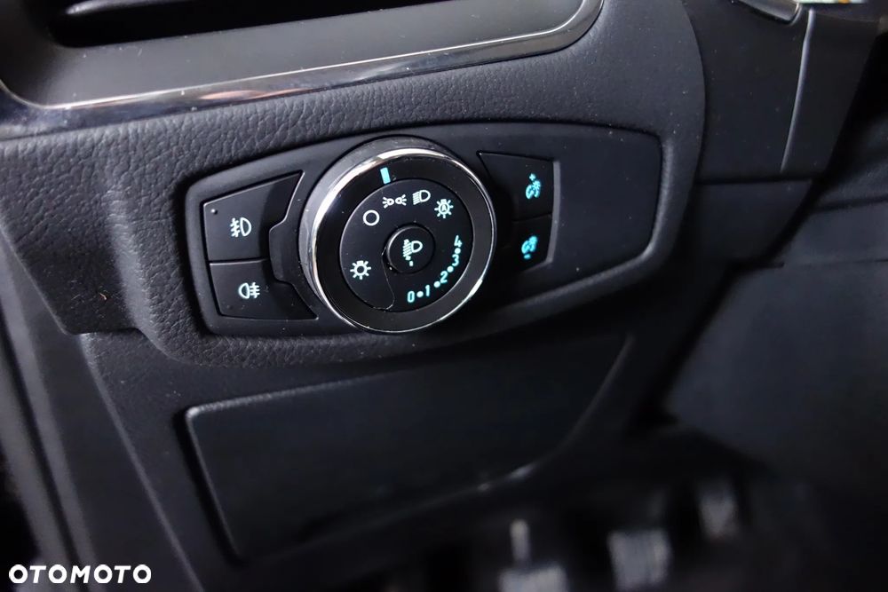 Ford S-Max 2.0 EcoBlue Titanium - 20