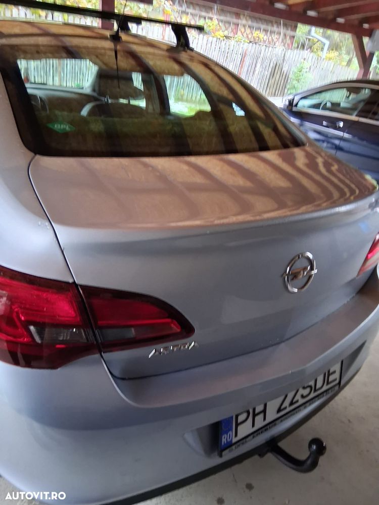 Opel Astra - 3
