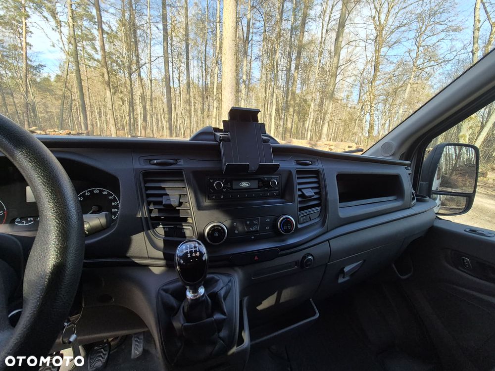 Ford Transit - 12