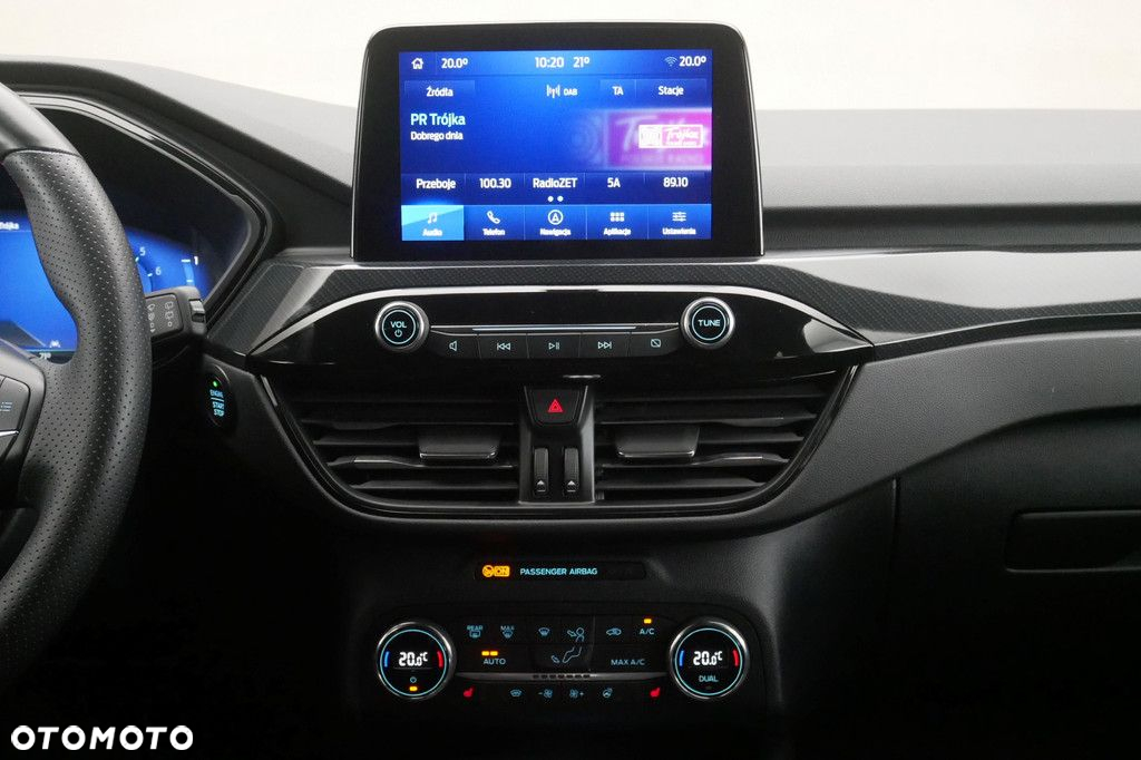 Ford Kuga - 10