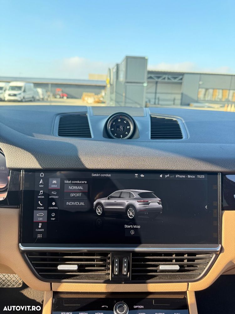 Porsche Cayenne Standard - 9