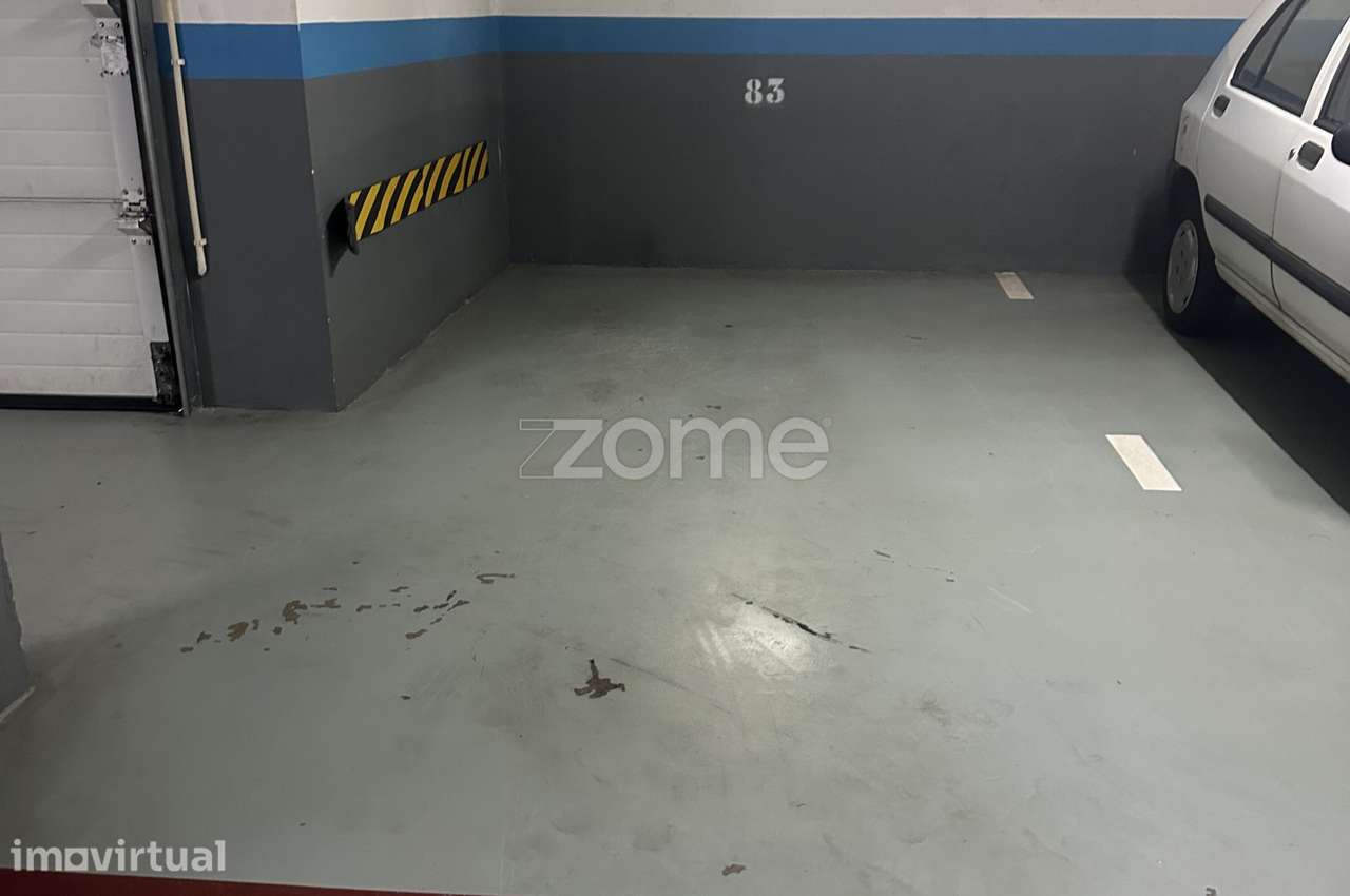 Garagem/estacionamento para arrendar no Caniço - Grande imagem: 4/9