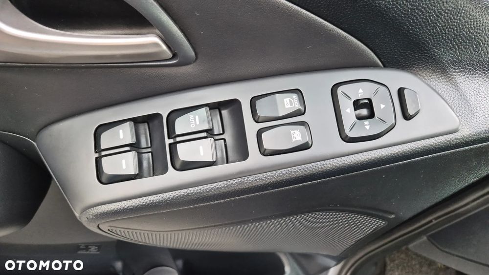 Hyundai ix35 2.0 2WD Comfort - 22