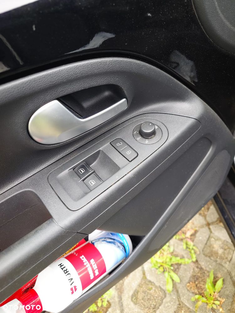 Volkswagen up! - 13