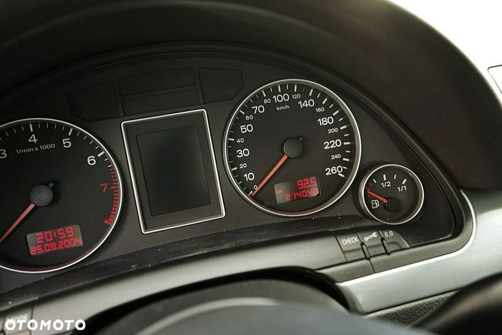 Audi A4 Limousine - 27