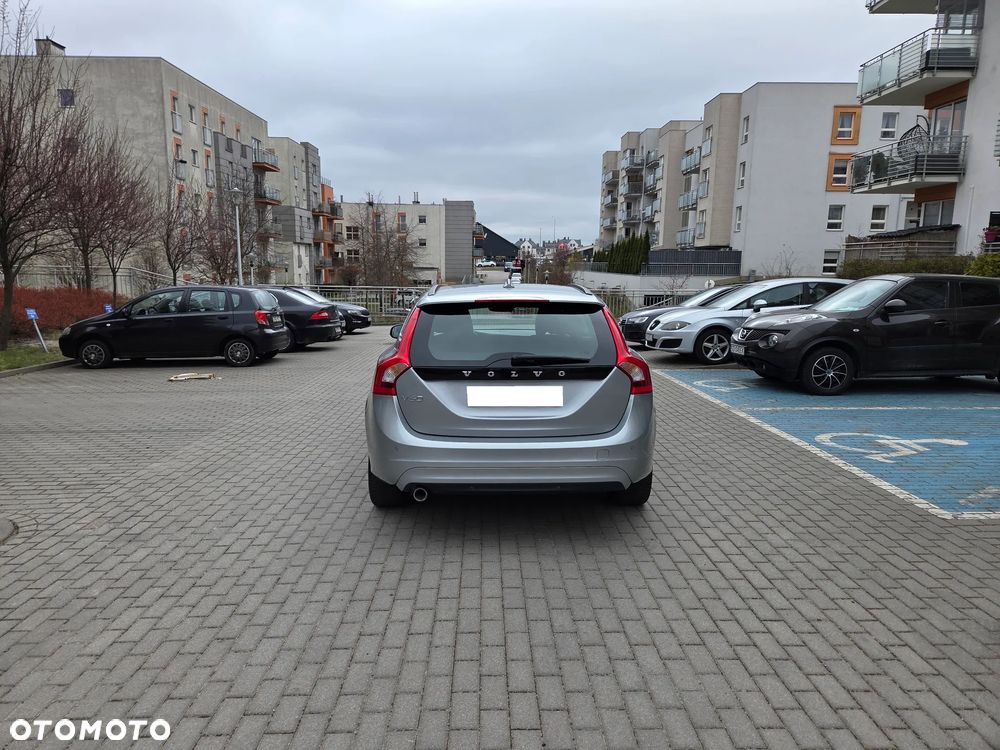 Volvo S60 D2 Drive-E Kinetic - 6
