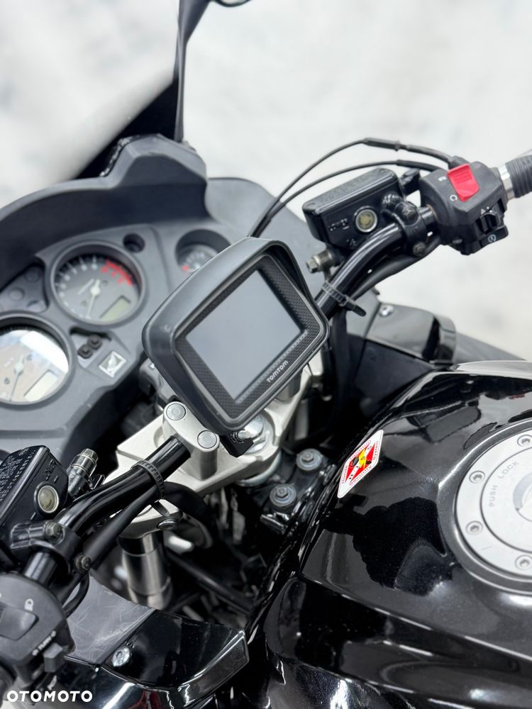 Honda CBF - 4
