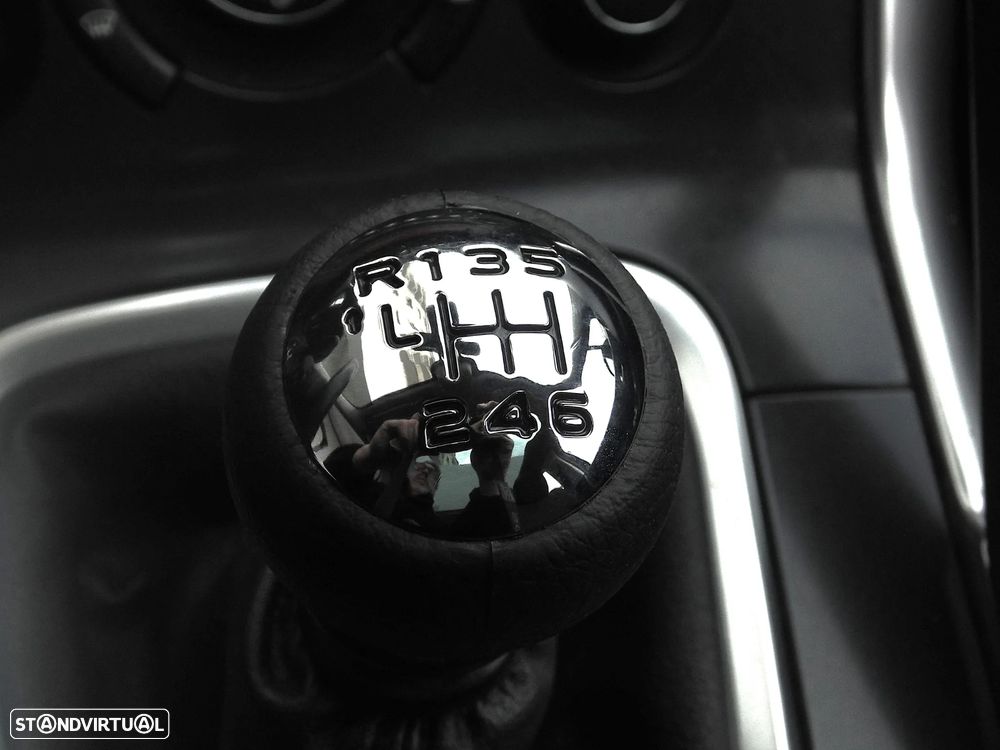 Peugeot 3008 1.6 HDi Sport - 40