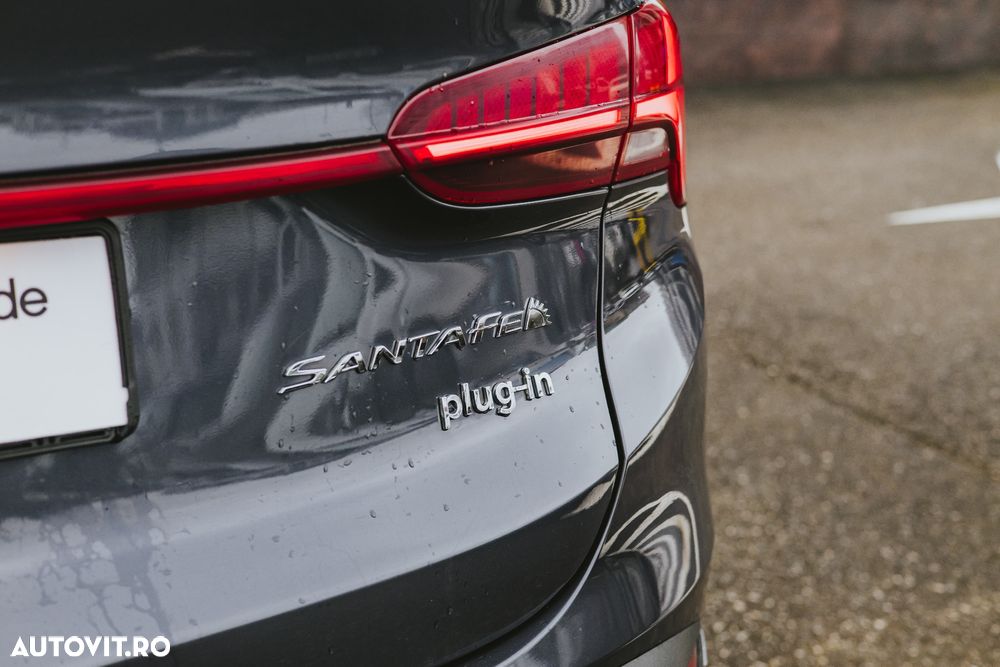 Hyundai Santa Fe 1.6 l 265 CP 4WD 6AT Luxury - 9