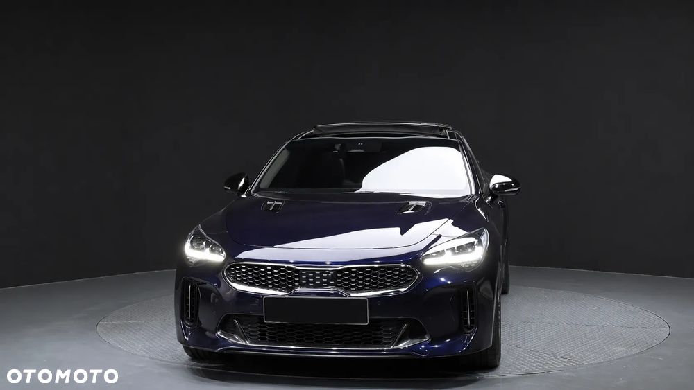 Kia Stinger - 3