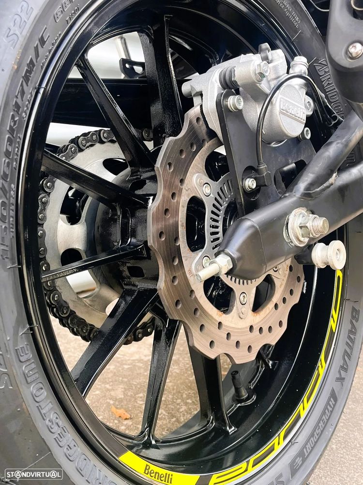 Benelli Leoncino 250 ABS - 12