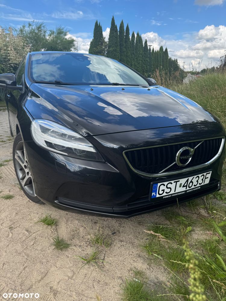 Volvo V40 D2 Drive-E R-Design Momentum - 4