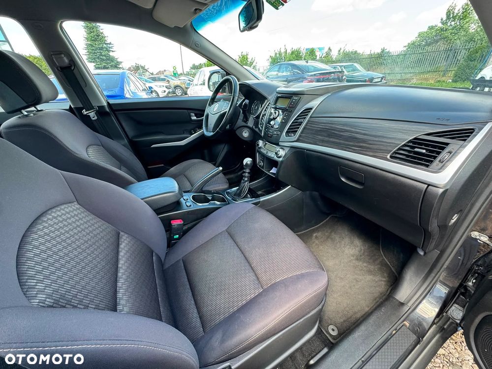 SsangYong/KGM Korando 2.0 e-XDi Quartz - 12