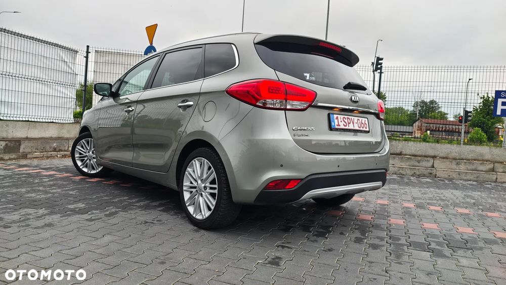 Kia Carens 1.6 GDI ISG Vision - 19