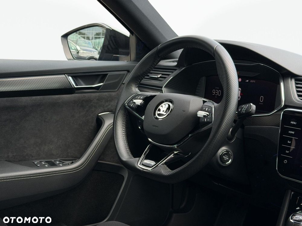Skoda Superb 2.0 TDI SCR 4x4 Sportline DSG - 16