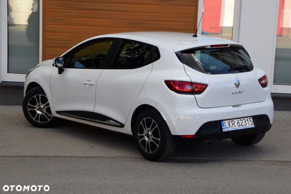 Renault Clio 1.2 16V Limited - 11