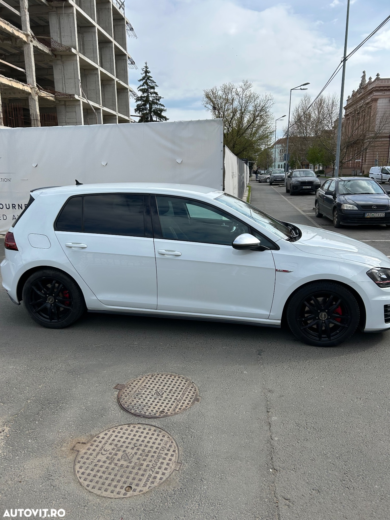 Volkswagen Golf 2.0 TSI BMT DSG GTI - 5