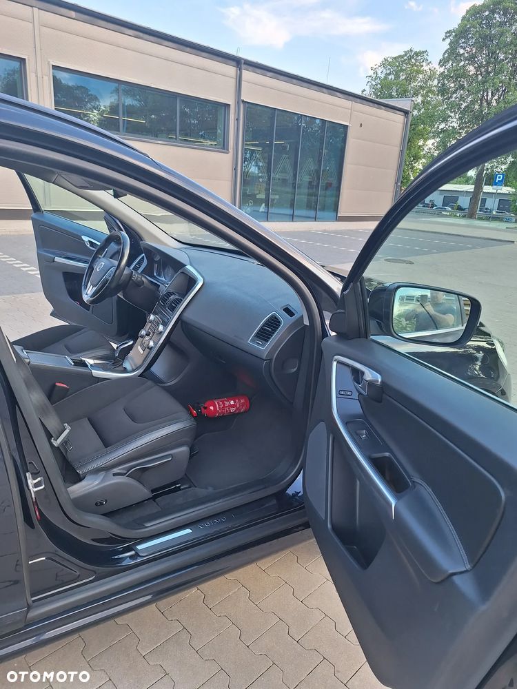 Volvo XC 60 D3 Drive-E Momentum - 12