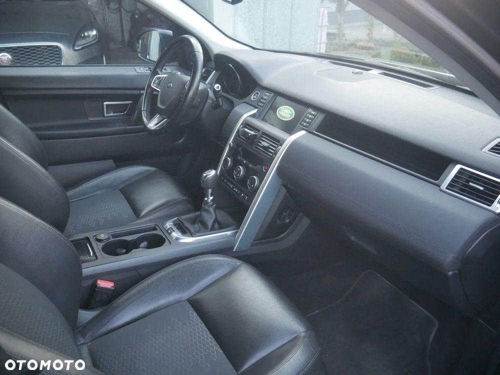 Land Rover Discovery Sport TD4 SE - 9