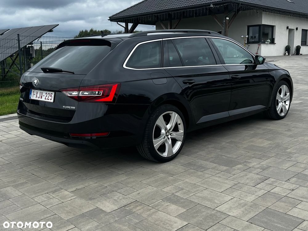 Skoda Superb 1.6 TDI Ambition Greenline - 4