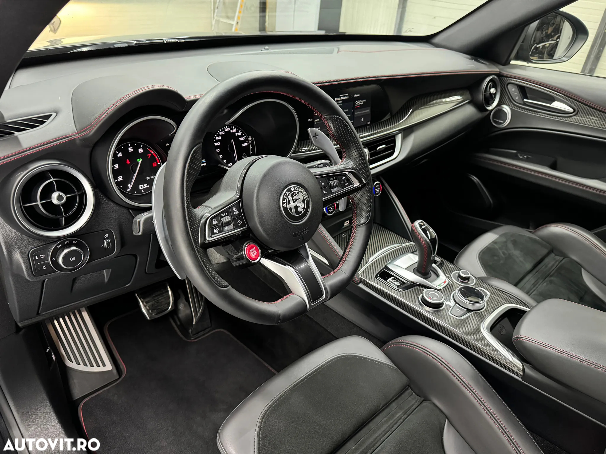 Alfa Romeo Stelvio 2.9 V6 Turbo AWD AT8 Quadrifoglio - 11