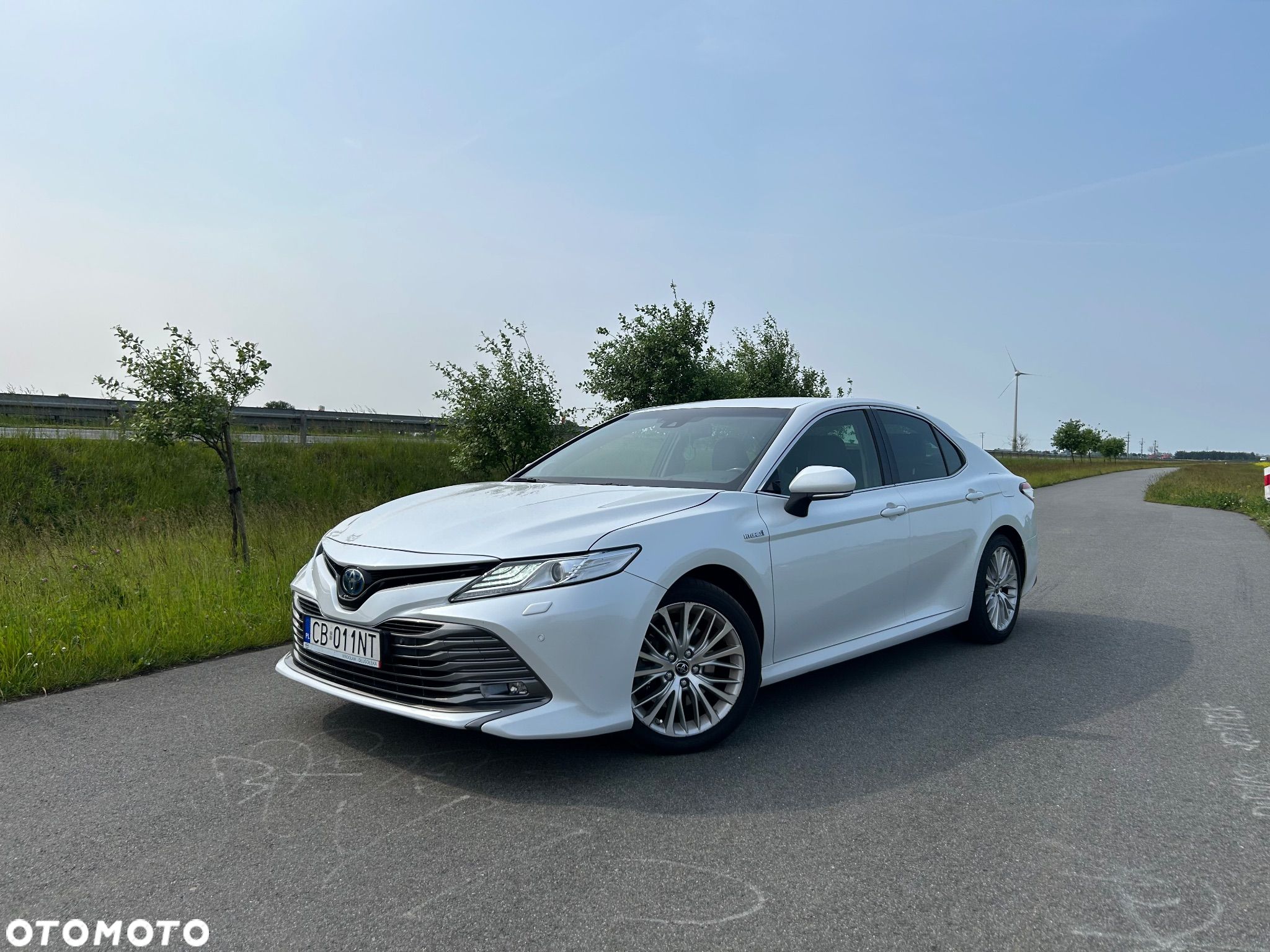 Toyota Camry 2.5 Hybrid Executive CVT - 1
