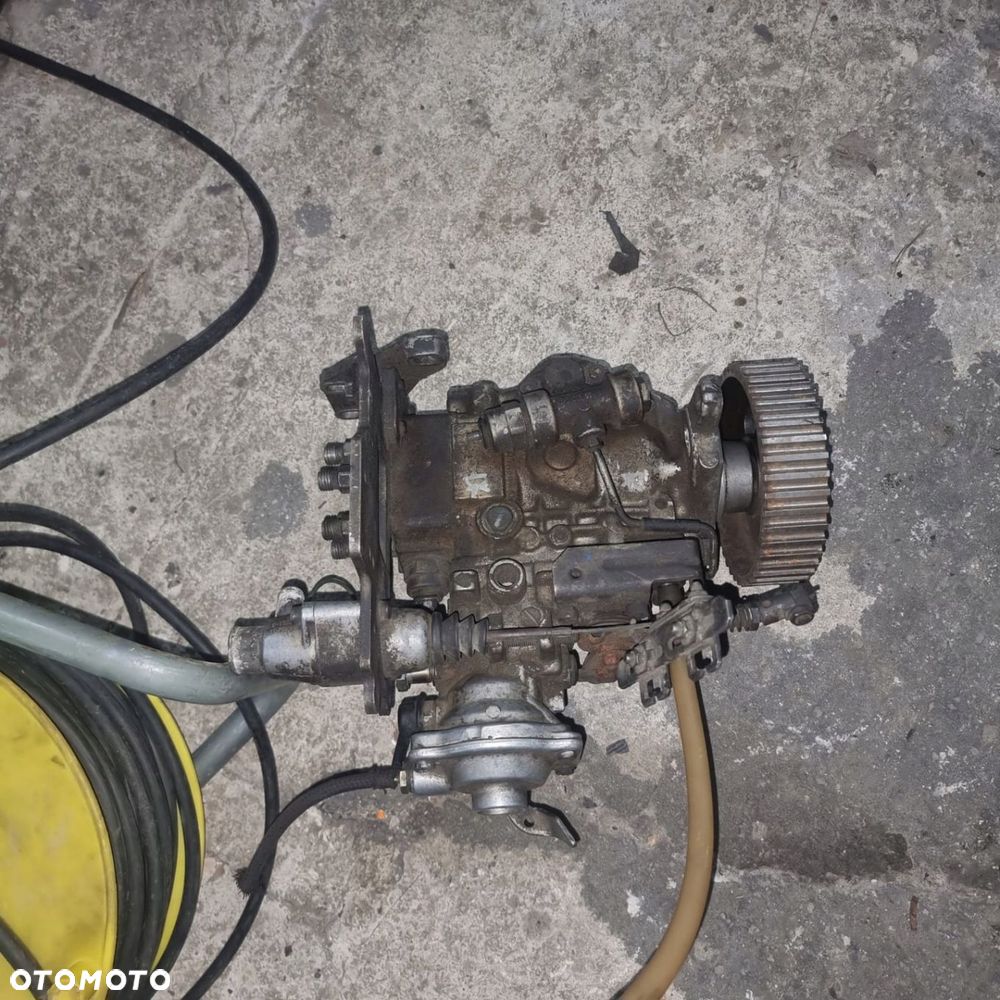 POMPA WTRYSKOWA 2.4TD BMW E28 E30 E34 0460406022 - 2