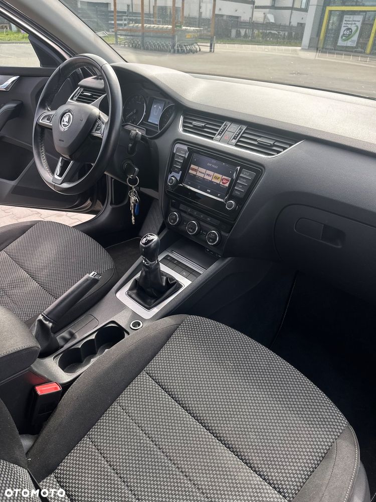 Skoda Octavia 1.6 TDI Ambition - 10