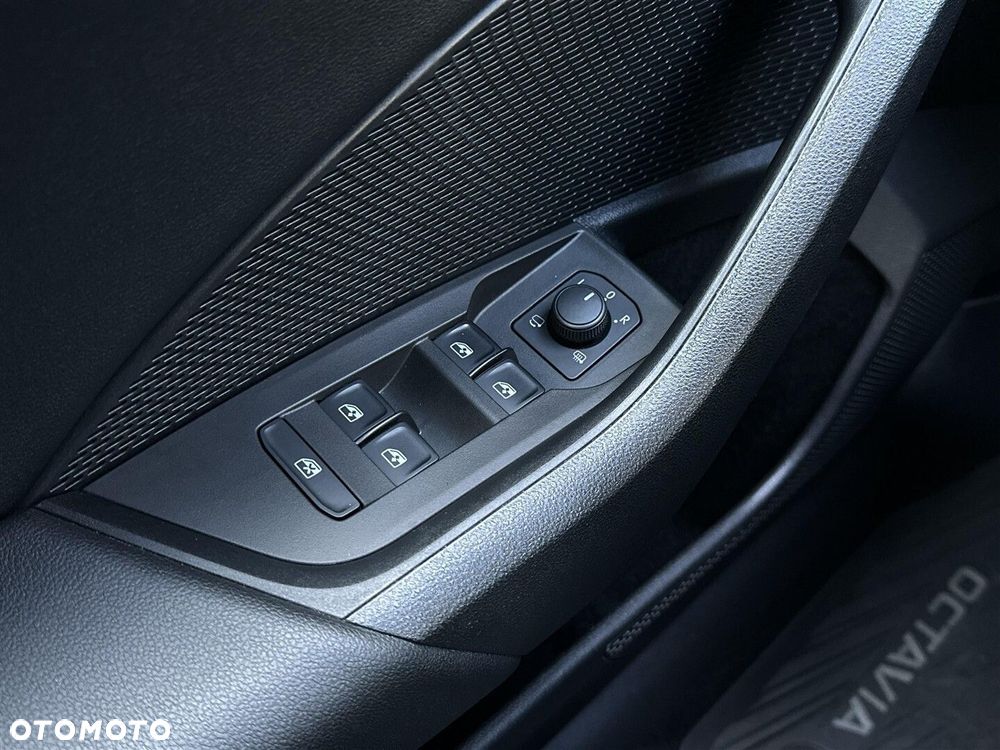 Skoda Octavia 2.0 TSI 4x4 Style DSG - 18