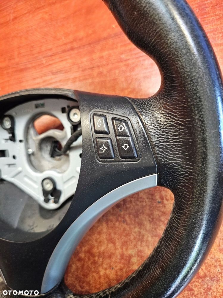 KIEROWNICA MULTIFUNKCYJNA BMW 1 E87 E82 E90 E91 E92 E93 9123289 - 3