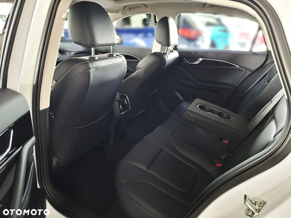 Bestune B70 1.5T Business DCT - 13