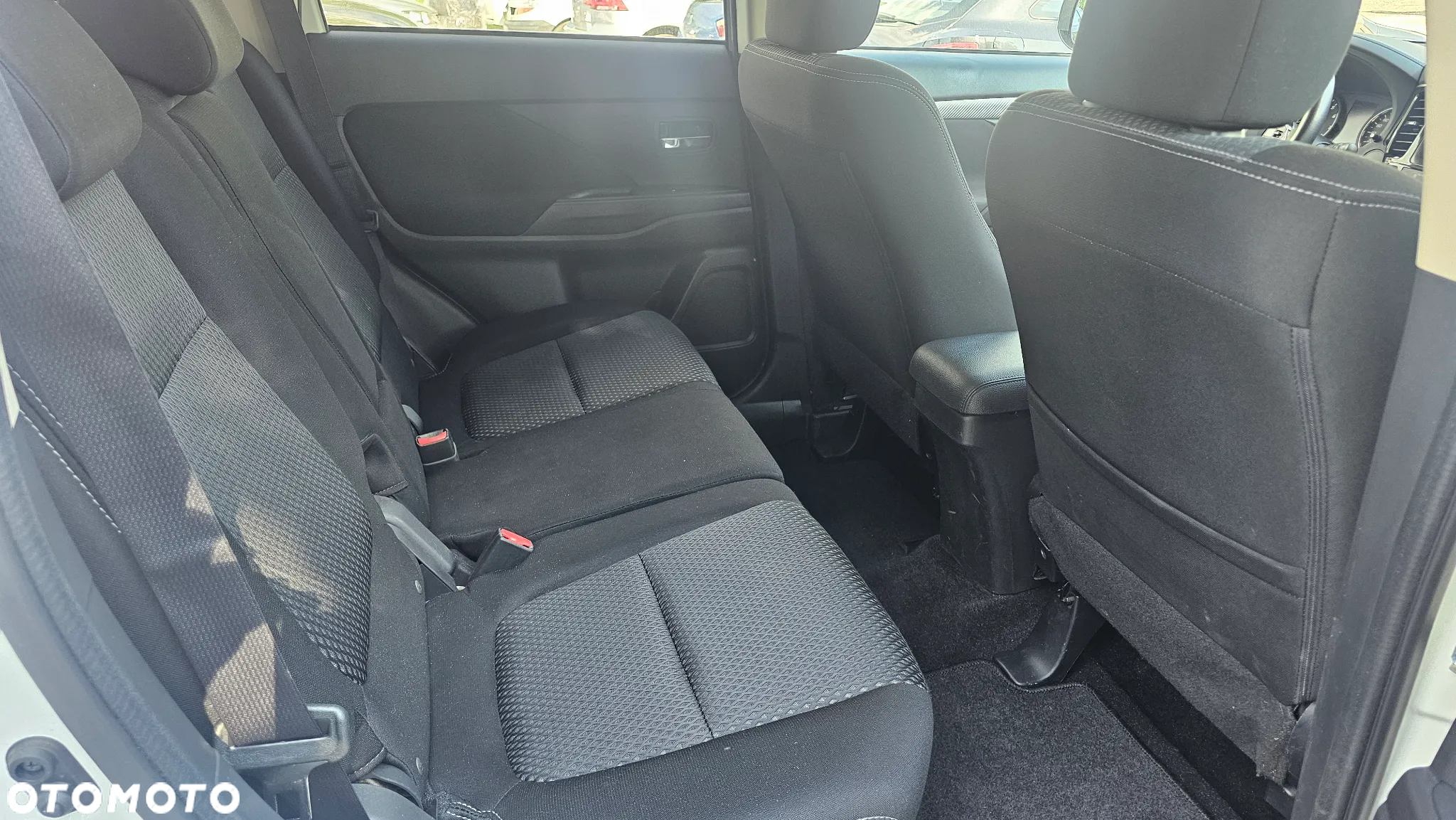 Mitsubishi Outlander 2.0 2WD Active - 15