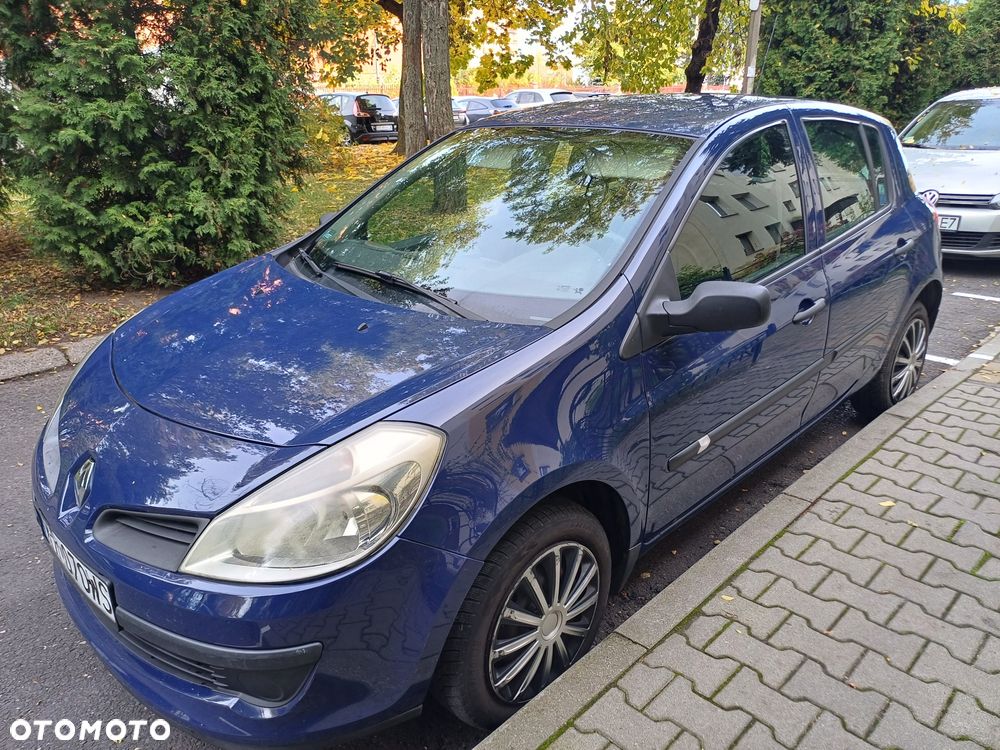 Renault Clio - 7