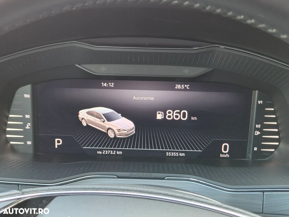 Skoda Superb 2.0 TDI DSG Ambition - 17