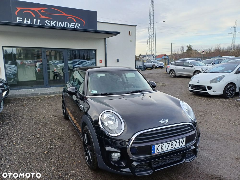 MINI Cooper John Works Trim - 10