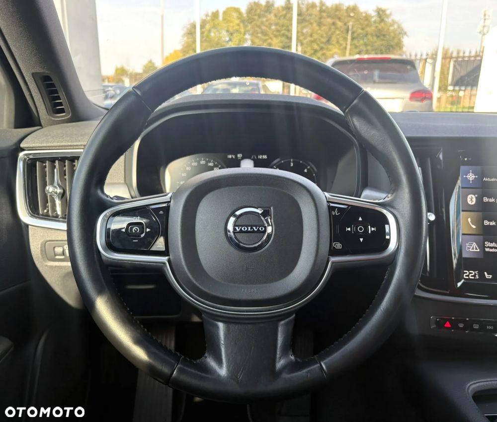 Volvo V90 D4 Momentum - 14