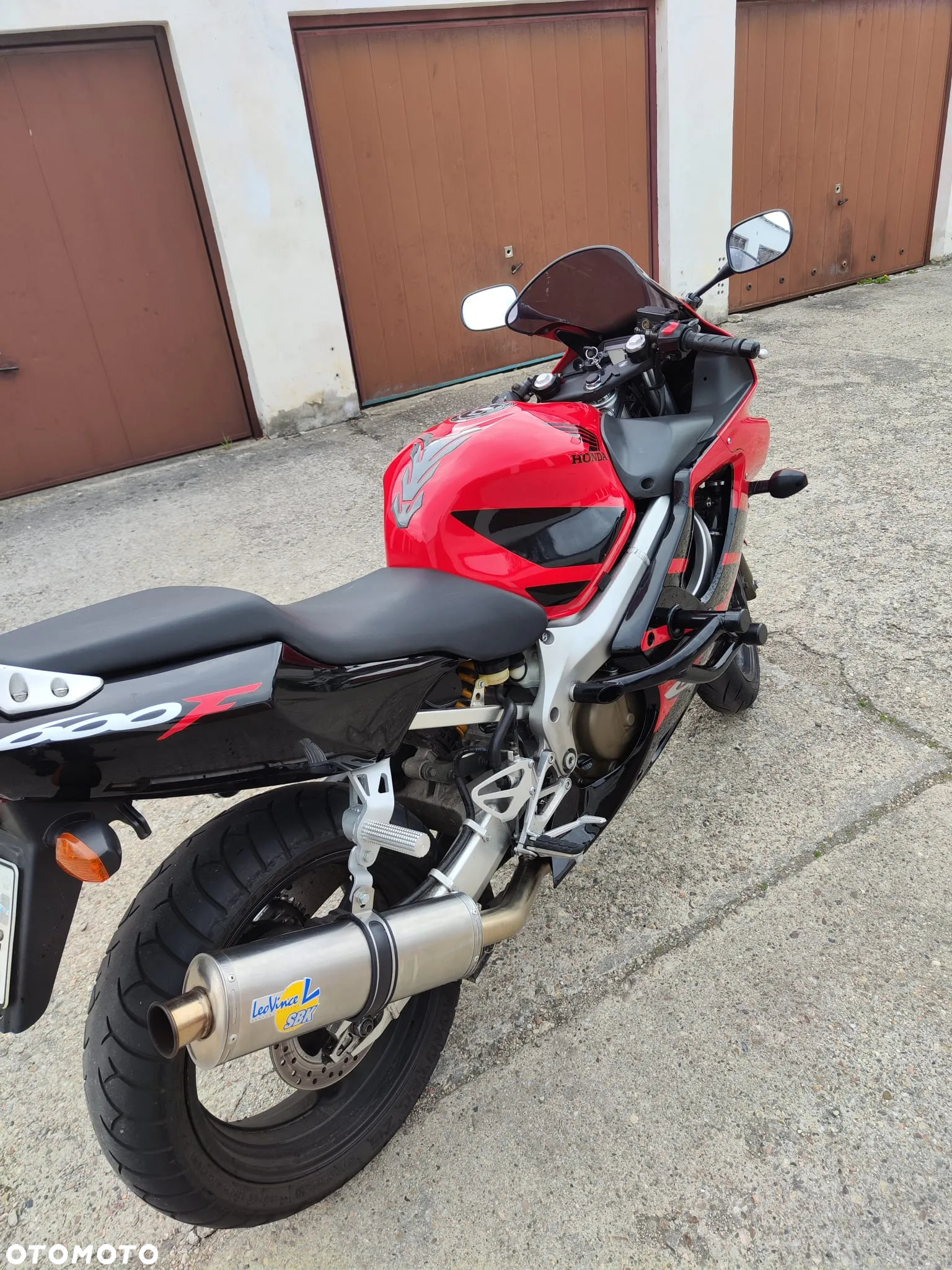 Honda CBR - 6