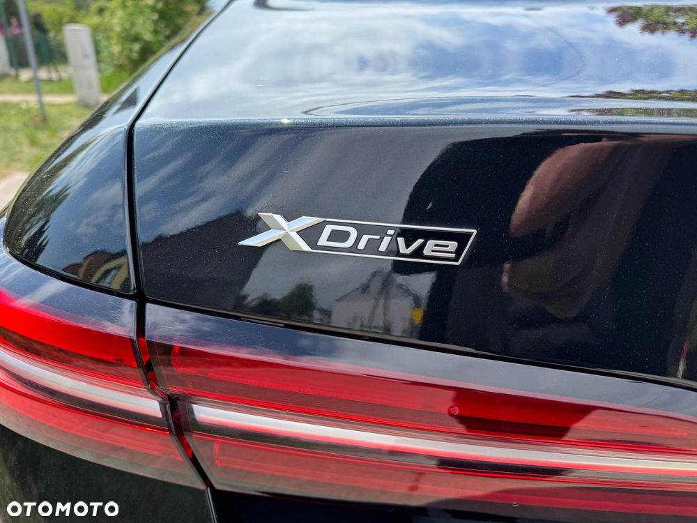 BMW Seria 5 520d xDrive - 21